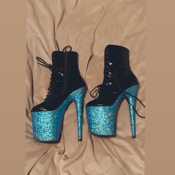 COPY - Pleasers ✨ - Picture 3 of 3